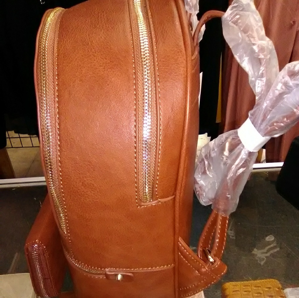 Backpack - Picture 2 of 2